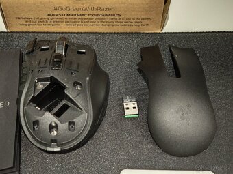 Razer Naga V2 HyperSpeed - 2