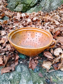 Unikátny starožitný keramický cedník - 2