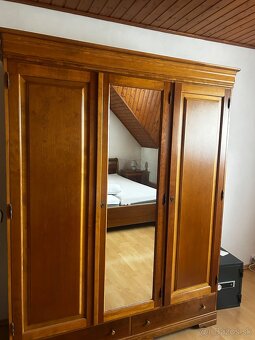 Starožitná skriňa čistý masív - 2