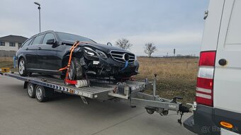 Predám vcelku bez motora/prevodovky alebo rozpredám E250 - 2