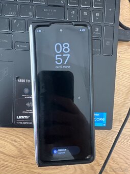 Zfold 5 nefunkčný veľký displej - 2