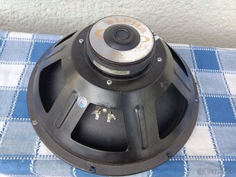 15" Eminence Alpha 15 200/400W 97db - 2