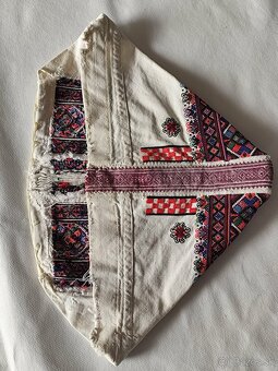 čepiec ku kroju Polomka - 2