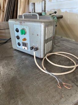 Transformatova nabíjačka autobatérii 12V - 2