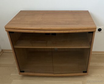 Stolík pod TV - 2