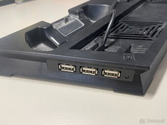 Chladiaca stanica s nabíjaním ovládačov pre PS4 Pro - 2