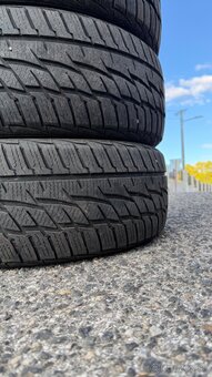 Zimné 215/60 r17 - 2