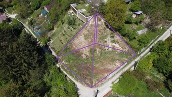 Pozemok s projektom nad Stupavou. - 2