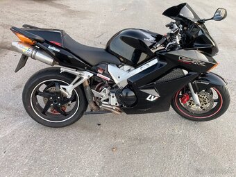Honda VFR 800 VTEC 2003 - 2