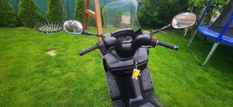 Suzuki Burgman 150 - 2