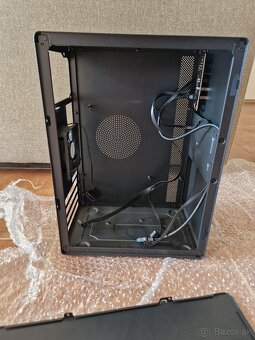 mATX skrinka - 2