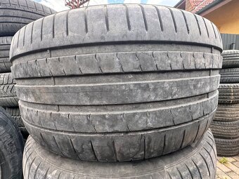285/40 R21 Pirelli - 2
