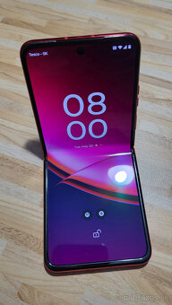 Motorola Razr 40 Ultra 256GB - 2
