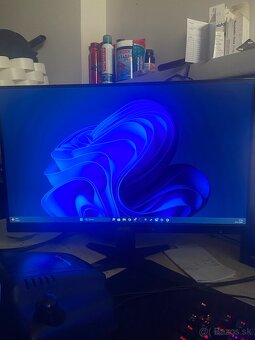 Predám 2monitory - 2