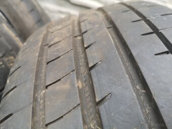 225/40 R18 Goodyear - 2