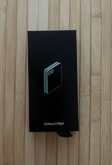 Samsung Galaxy Z Flip 6 256GB Mint - 2