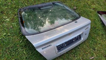 Predám kufor sklo dvere Honda civic 5D 96-01 Anglan - 2