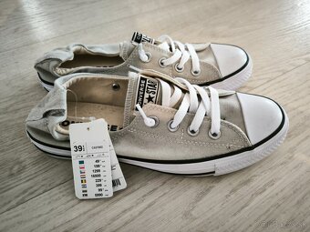 Dámske Converse tenisky. Nové. Béžové. - 2