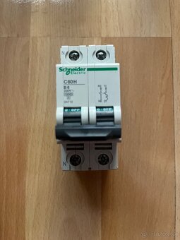 ISTIČE, PRÚDOVÉ CHRÁNIČE, STYKAČE, PREPAŤOVKY… - 2