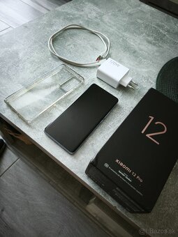 Predám Xiaomi 12 Pro 5G 12GB RAM 256 GB Pamäť - 2