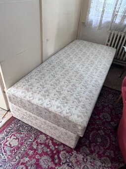 Darujeme staru postel za odvoz - 2