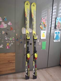 ✅ Zjazdové Fischer RC4 - 2