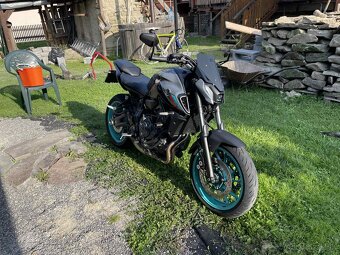 Yamaha MT-07 ABS CYAN STORM 2022 (TP 35KW) plne otvorená - 2