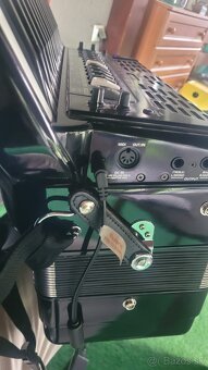 Akordeón Roland Frx 3 - 2