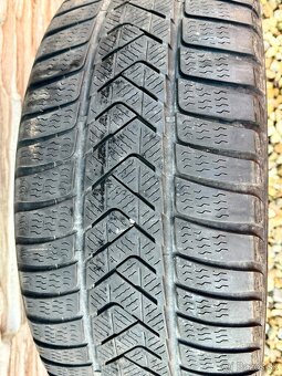 Zimné pneumatiky PIRELLI Sottozero 235/45 R18. - 2