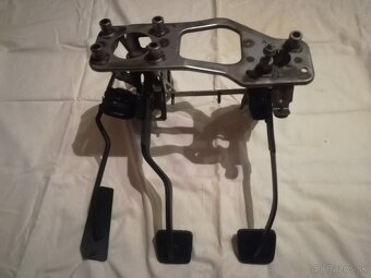 Mazda 323 BG pedále+snímače polohy - 2