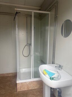 Sanitárny kontajner 6x3m - 2