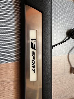 Lexus Rx - prahové listy - 2