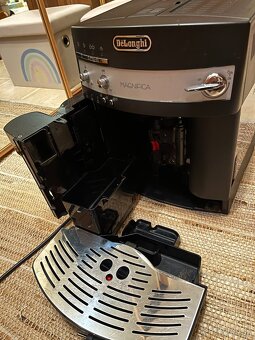 Delonghi Magnifica ESAM 3000 - 2