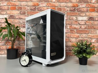 Ryzen 7 7800X3D\32GB\RTX 4070\SSD\850W Zdroj - 2