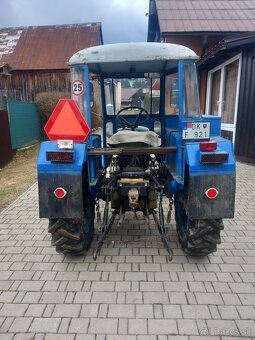 Traktor zetor 3011 - 2
