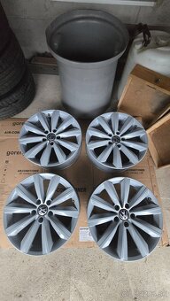 VW kolesa 5x112 r17 7,5J - 2