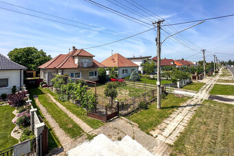 ÚTULNÝ RODINNÝ DOM NA PREDAJ – DUBOVANY - 2