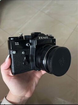 Zenit 12XP + blesk T 327 – retro filmový fotoaparát - 2