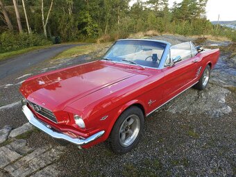 Ford Mustang Cabriolet z roku 1966 - 2