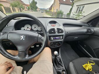 Predám Peugeot 206 1,4 - 2