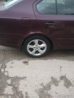 Rozpredám škoda Octavia 2 facelift 1,6 tdi - 2