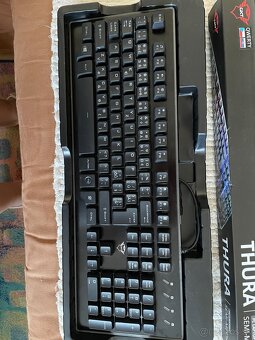 Výhodne predám novú hráčsku klávesnicu - 2