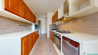 Pohodový 4-izbák v centre Trebišova – ideálny pre rodinu aj  - 2