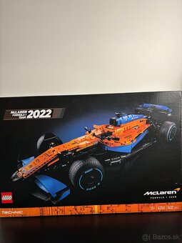 LEGO Technic McLaren Formula 1 Team (42141) - 2