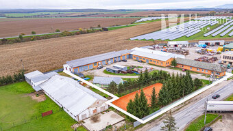 Admin.budovy + sklady, 65 ár.pozemok, k.ú. Mokrance/Moldava  - 2