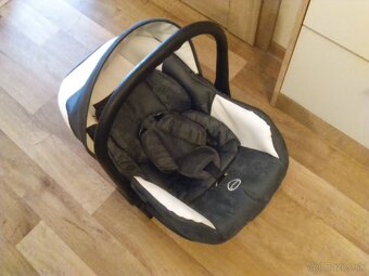 Autosedačka vajíčko - 2