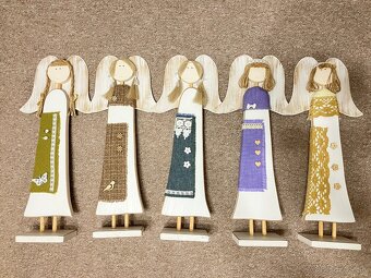 Dekorácia Drevený anjel - 2