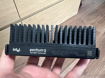 CPU Intel Pentium II Slot 1 350mhz - 2
