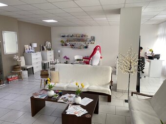 Obchodný priestor v centre Prievidze - 2