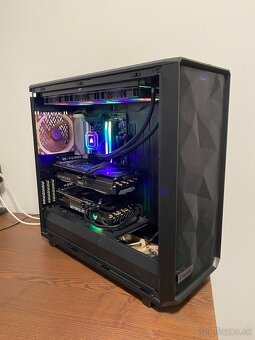AMD Ryzen 9950x, 96 GB DDR5, 4TB NVME, 1300W - 2